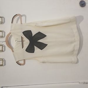 Bow tie Blouse - Sz S - $35